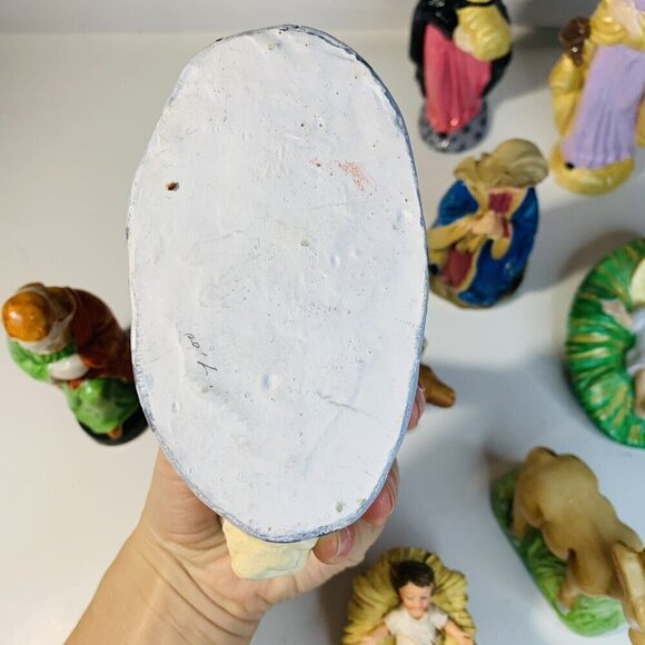 Vintage Christmas Nativity Figures Lot Various Sizes & Materials Hand Painted - Picture 9 of 11